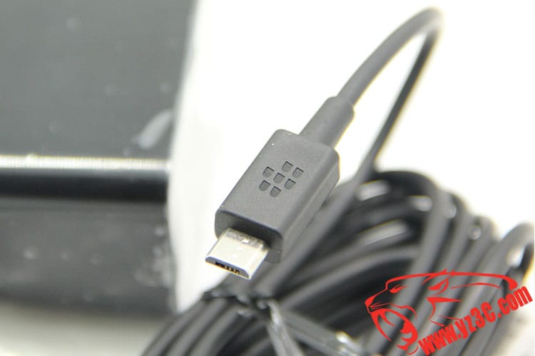ASY-34724-00 原装正品黑莓5v 1.8A 快充 平板三星小米华为安卓手机充电器火牛