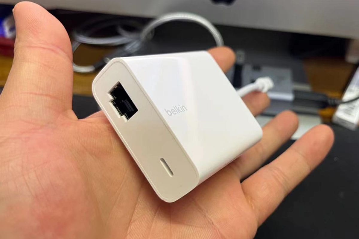 Belkin 以太网和电源适配器 FBJ227 闪电接口适用于 Apple iPad Pro、iPad Mini、iPad Air 和 iPhone