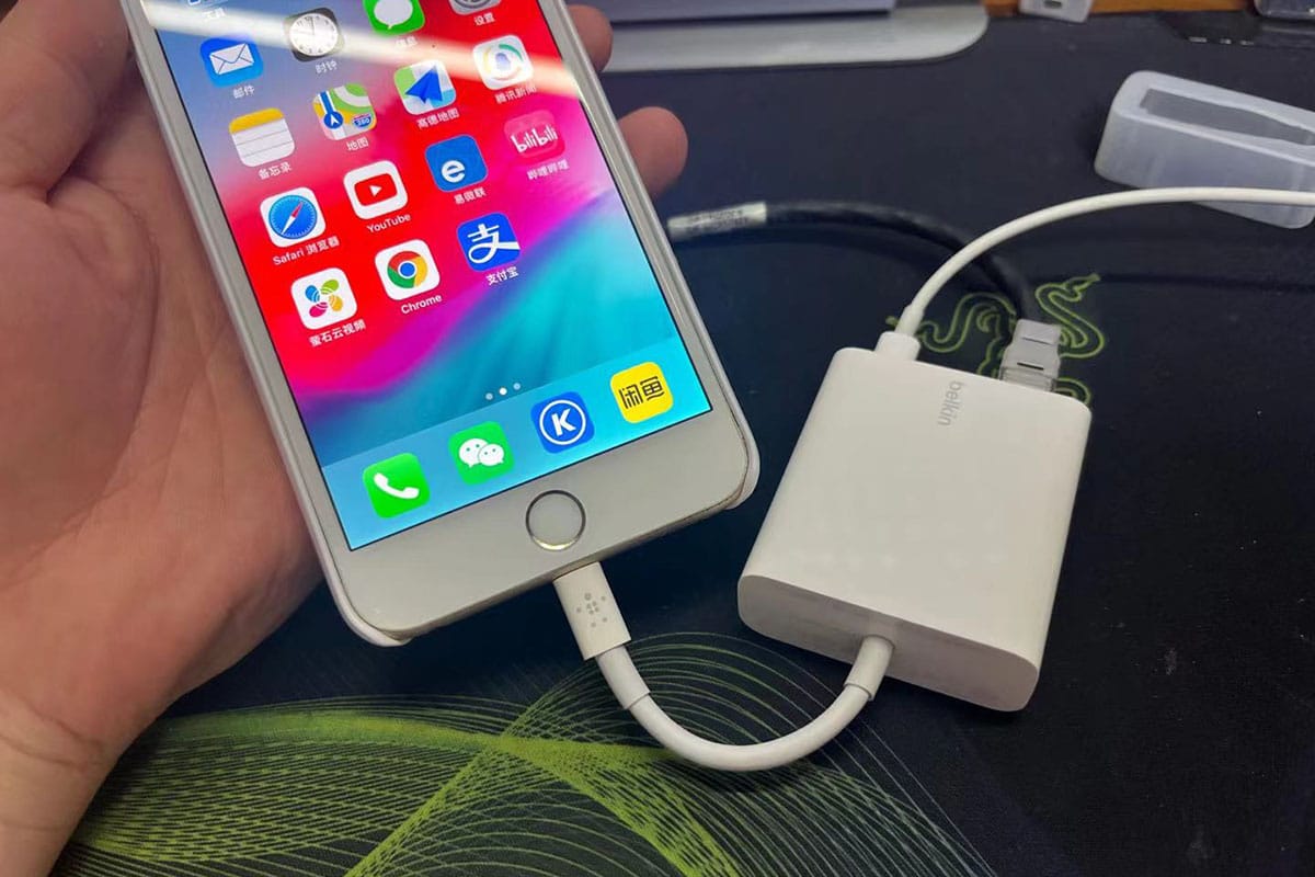 Belkin 以太网和电源适配器 FBJ227 闪电接口适用于 Apple iPad Pro、iPad Mini、iPad Air 和 iPhone