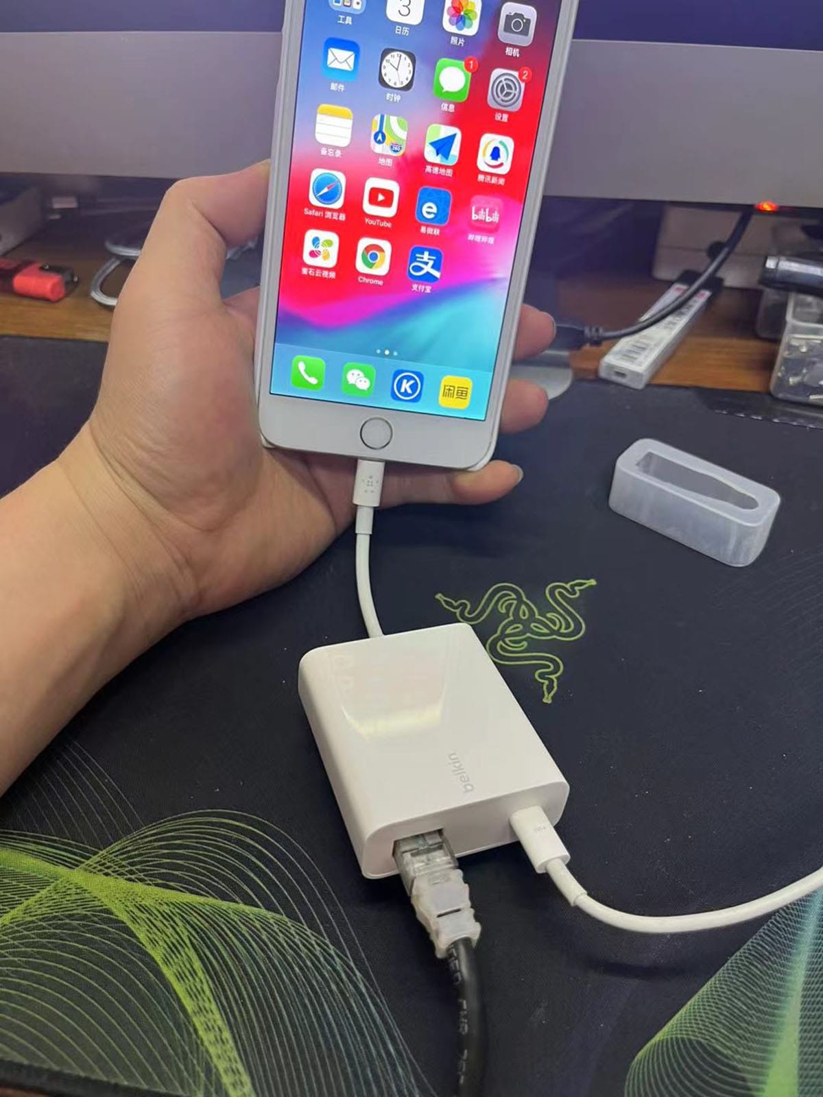Belkin 以太网和电源适配器 FBJ227 闪电接口适用于 Apple iPad Pro、iPad Mini、iPad Air 和 iPhone