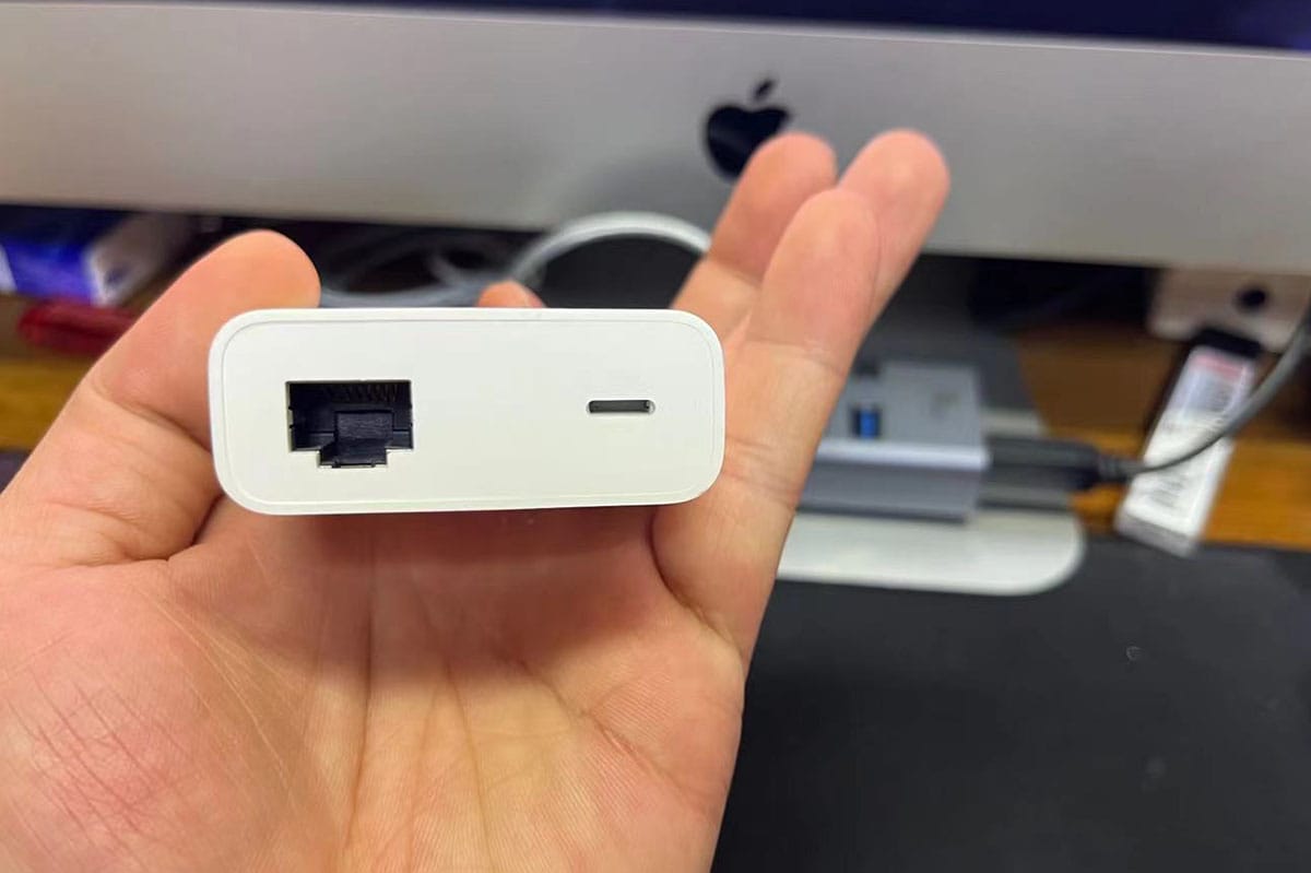 Belkin 以太网和电源适配器 FBJ227 闪电接口适用于 Apple iPad Pro、iPad Mini、iPad Air 和 iPhone