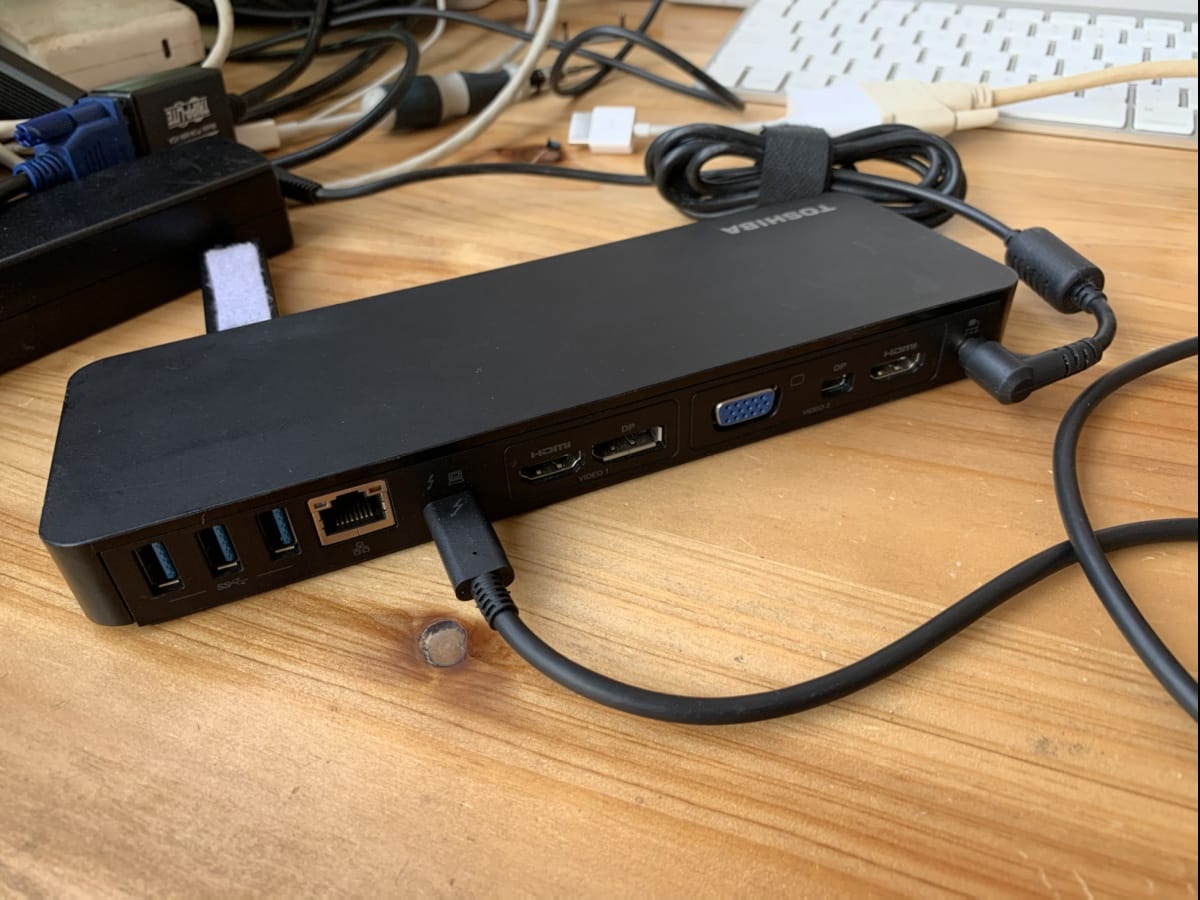 东芝 PA5281U-1PRP 扩展坞yoshiba 40G thunderbolt 3 dock 45瓦pd协议快充 外接多屏 东芝 PA5281U-1PRP 扩展坞yoshiba 40G thunderbolt 3 dock 45瓦pd协议快充 外接多屏