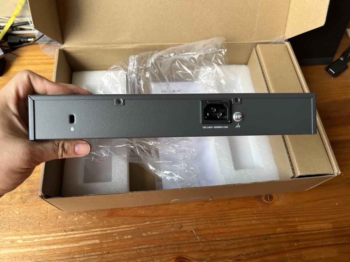 买了一个8口万兆电口交换机，替换千兆的感受一下