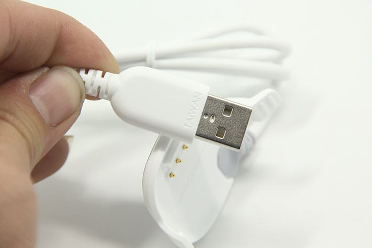 佳明 适用于 Forerunner 10 15 充电器 USB数据线 男女款表充电夹