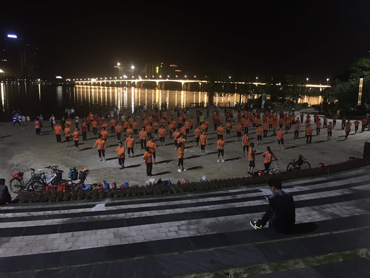 北江广场舞大妈们，加油加油～！！吼吼吼嘿嘿嘿～！