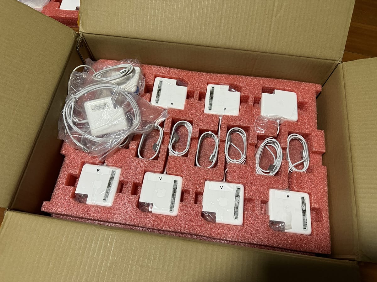 原装Apple MagSafe/MagSafe2 牙刷头/直头/电源适配器45瓦 60瓦 85瓦 老款10-15年MACbookpro 充电器 原装Apple MagSafe/MagSafe2 牙刷头/直头/电源适配器45瓦 60瓦 85瓦 老款10-15年MACbookpro 充电器