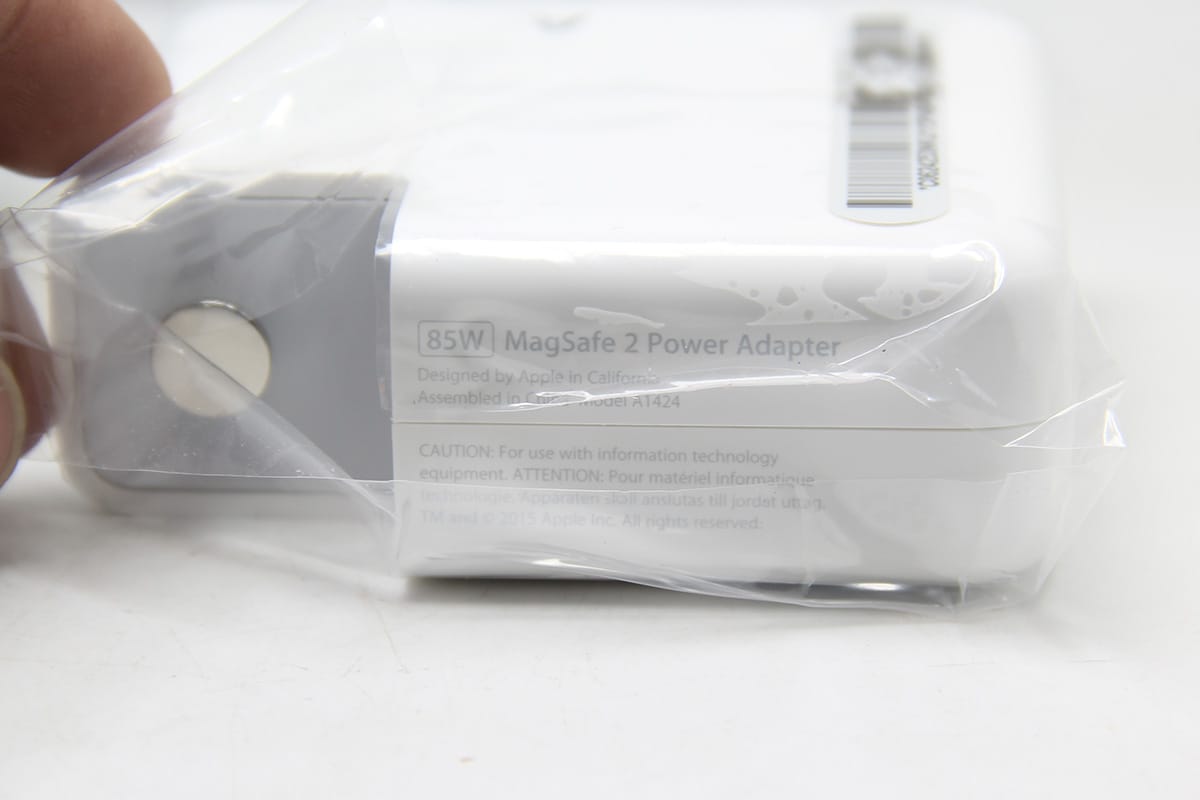原装Apple MagSafe/MagSafe2 牙刷头/直头/电源适配器45瓦 60瓦 85瓦 老款10-15年MACbookpro 充电器 原装Apple MagSafe/MagSafe2 牙刷头/直头/电源适配器45瓦 60瓦 85瓦 老款10-15年MACbookpro 充电器