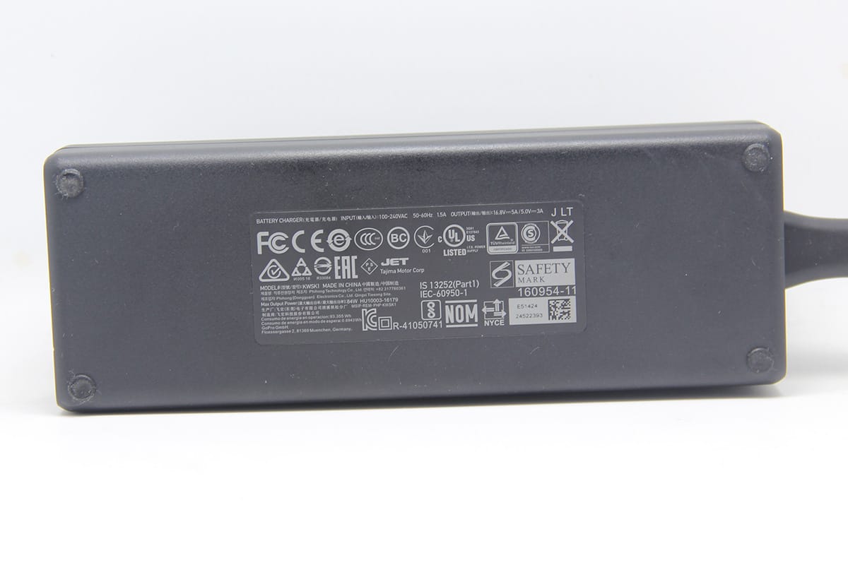 原装全新go pro业力充电器Karma Grip USB-C设备电源 KWSK1 84W 原装全新go pro业力充电器Karma Grip USB-C设备电源 KWSK1 84W