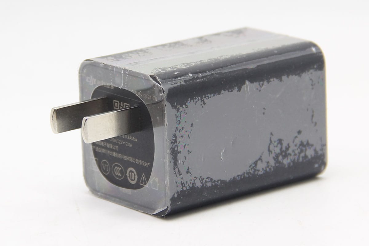 原装大疆 QC充电器 3.6-8V 3A/ 12V 2A 兼容大疆平台充电安卓手机等快充24W