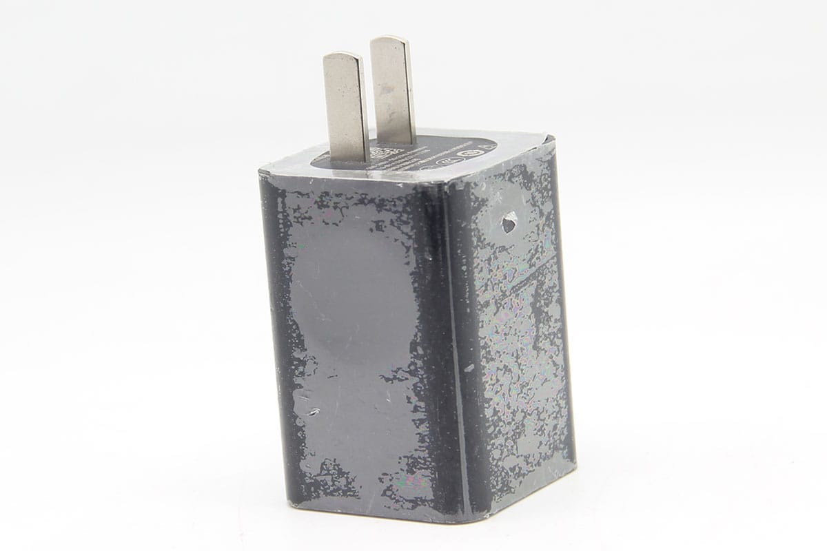 原装大疆 QC充电器 3.6-8V 3A/ 12V 2A 兼容大疆平台充电安卓手机等快充24W