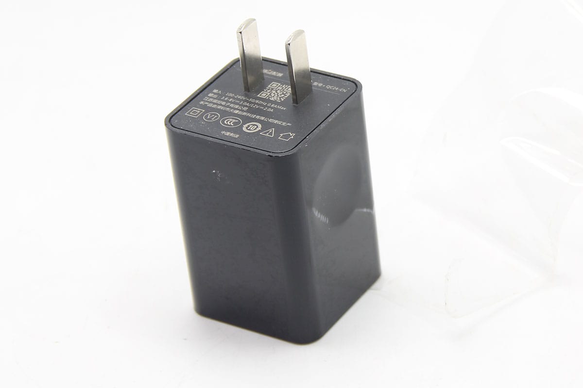 原装大疆 QC充电器 3.6-8V 3A/ 12V 2A 兼容大疆平台充电安卓手机等快充24W