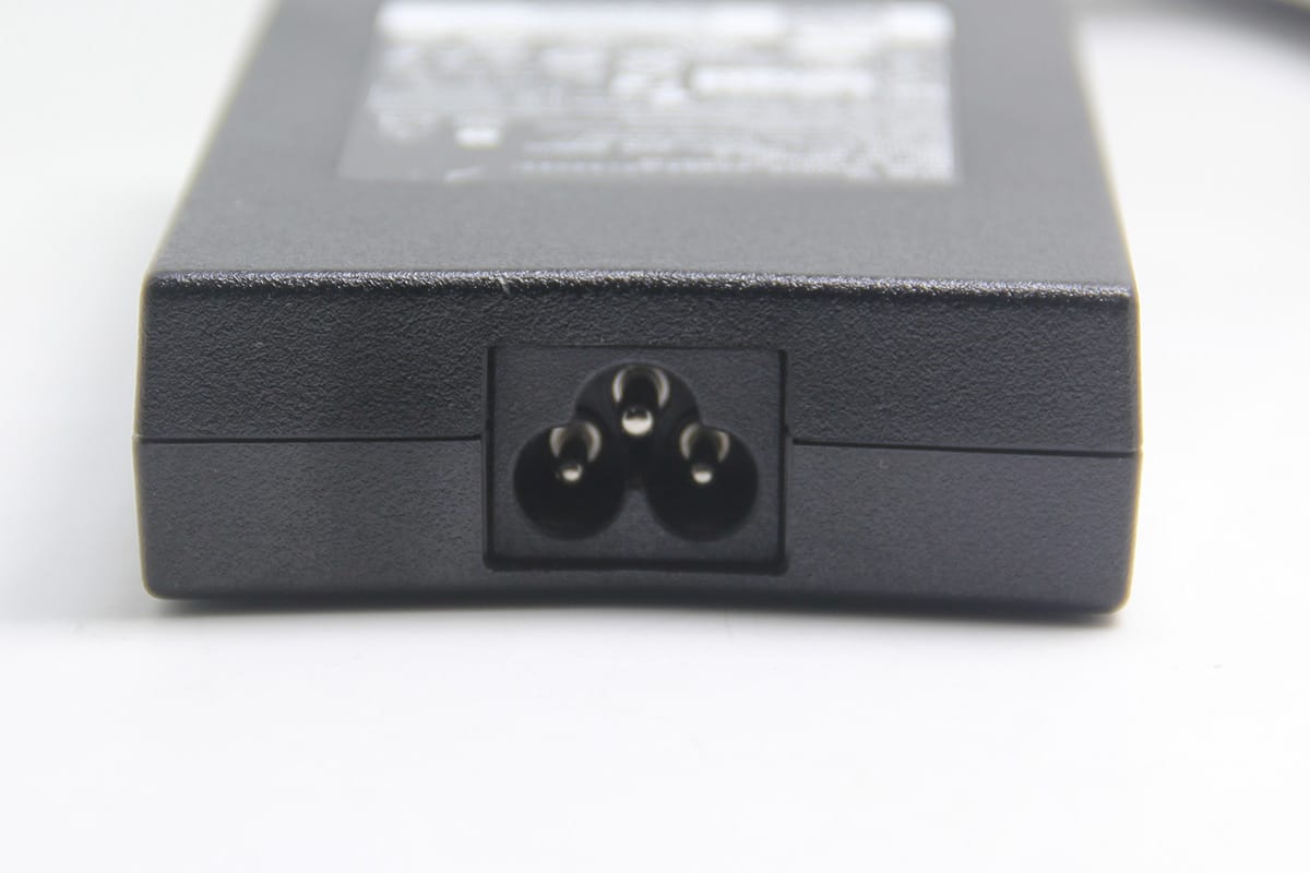原装戴尔笔记本电源适配器19.5V 6.7A 130W充电器 Model: A130PE1-00 PN: ADP-1300B 超薄蓝光