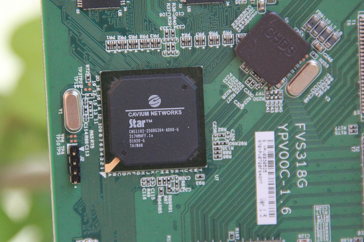 原装网件FVS318G千兆9口防火墙路由器交换机家用vpn千兆网络传输