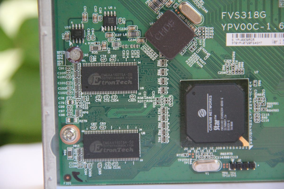 原装网件FVS318G千兆9口防火墙路由器交换机家用vpn千兆网络传输