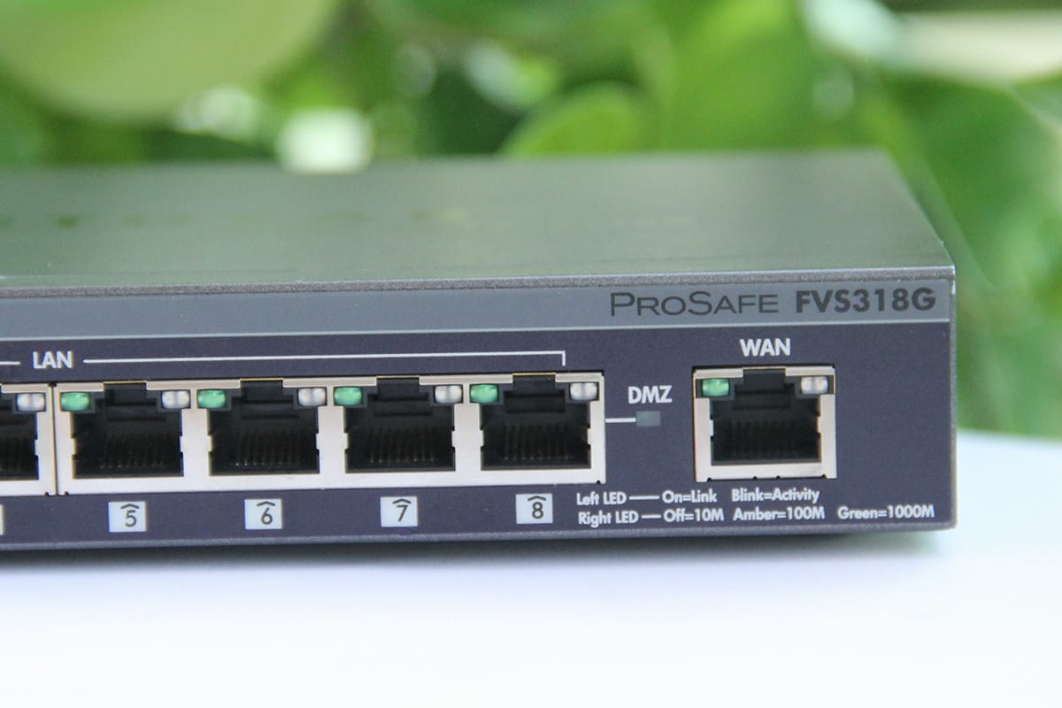 原装网件FVS318G千兆9口防火墙路由器交换机家用vpn千兆网络传输