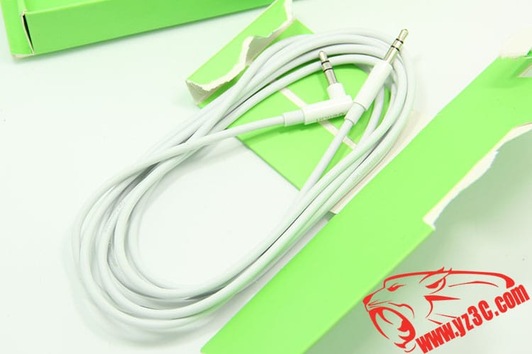 原装贝尔金Belkin 3.5 毫米直角迷你立体声 AUX音频线2米