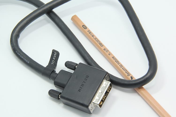 原装贝尔金USB外置显卡 displaylink扩展线 转DVI HDMI VGA分屏器炒股 USB TO DVI F1D9001B06