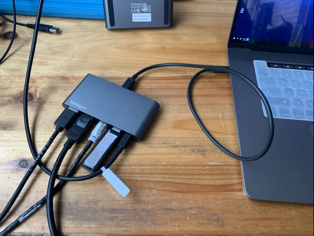 原装startech DK30C2DAGPD 便携式双4k 网卡 USB3.0 原装startech DK30C2DAGPD 便携式双4k 网卡 USB3.0
