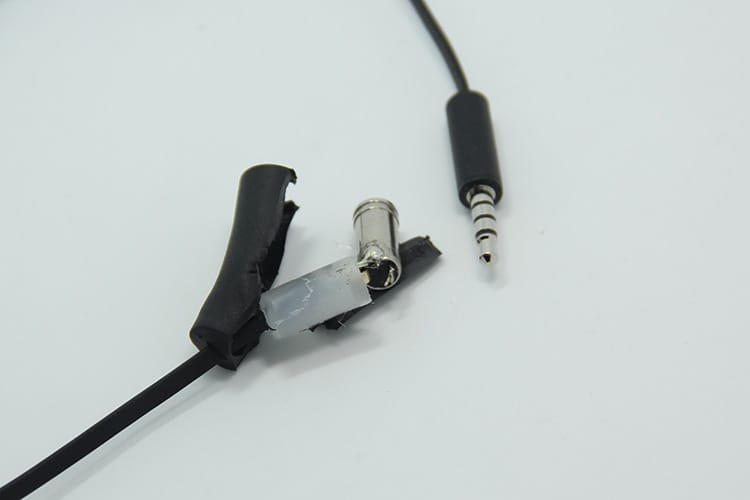 微软 Xbox One 原装配件 立体声耳机适配器2.5mm-3.5mm原配连接线