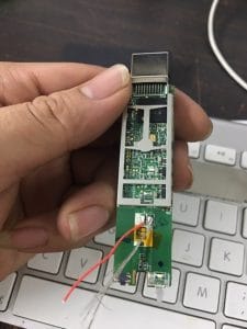 微软第一代无线投影器 拆解 换线教程 微软第一代无线投影器 拆解 换线教程