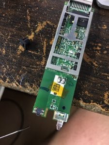 微软第一代无线投影器 拆解 换线教程 微软第一代无线投影器 拆解 换线教程