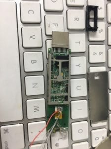 微软第一代无线投影器 拆解 换线教程 微软第一代无线投影器 拆解 换线教程