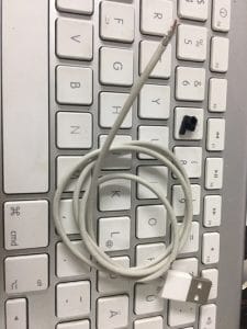 微软第一代无线投影器 拆解 换线教程 微软第一代无线投影器 拆解 换线教程