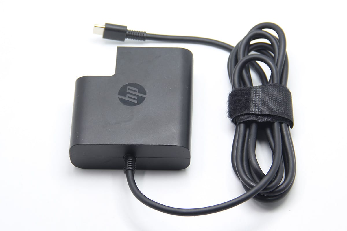 惠普多电压65瓦USB-C旅行TYPE-C电源充电适配器PD3.0 5V 3A/9V 3A/10V 5A/12V 5A/15V 4.33A/20V 3.25A