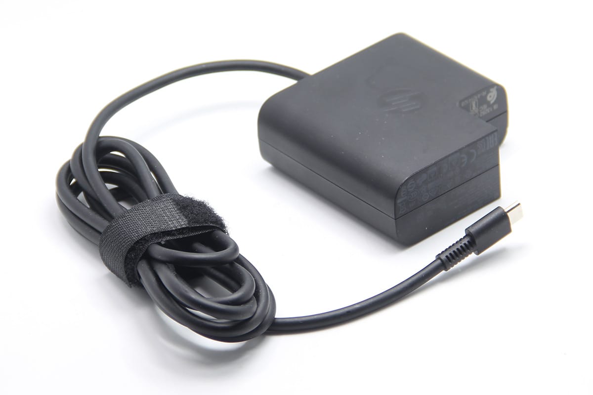 惠普多电压65瓦USB-C旅行TYPE-C电源充电适配器PD3.0 5V 3A/9V 3A/10V 5A/12V 5A/15V 4.33A/20V 3.25A
