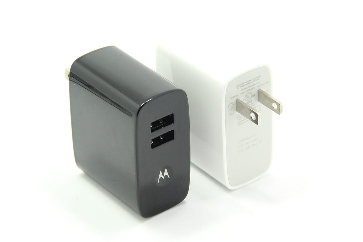 摩托罗拉手机平板快速充电器 15.3w qc快充ssw-2566us-wh 5V/9V/12V多电压输出
