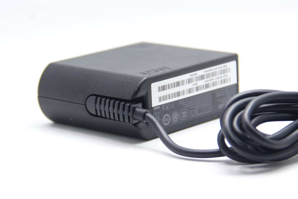 联想thinkpad电脑便携式USB-C电源充电器45W PD2.0多电压输出供电