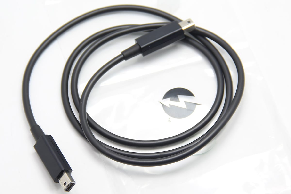 苹果1米雷电2数据线Thunderbolt2高速传输20G雷雳口雷电硬盘盒连接线