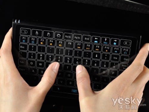 资料：云控制 FelTouch Magic蓝牙触控键鼠评测