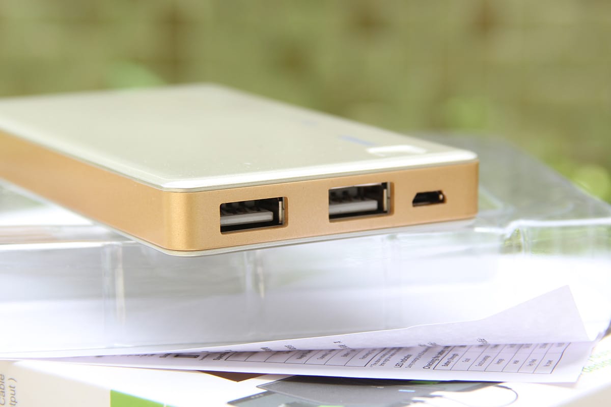 超霸GP充电宝Power Bank 5200mAh移动电源 GP352A GPACCX352009 GPGP352AGE-2B1