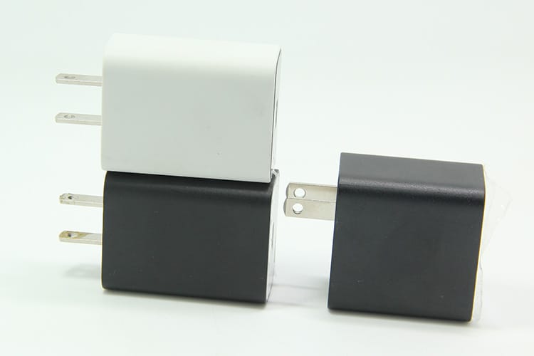 飞宏代工HTC usb-c充电器5v 3A及9v 2A 快充模式火牛手机充电器适用于HTC