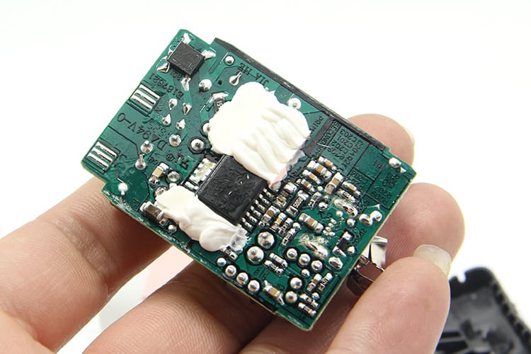 飞宏代工HTC usb-c充电器5v 3A及9v 2A 快充模式火牛手机充电器适用于HTC