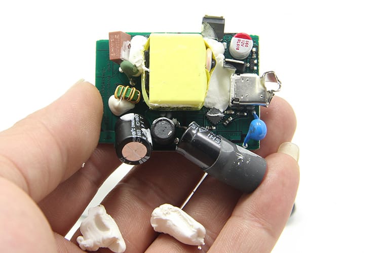 飞宏代工HTC usb-c充电器5v 3A及9v 2A 快充模式火牛手机充电器适用于HTC
