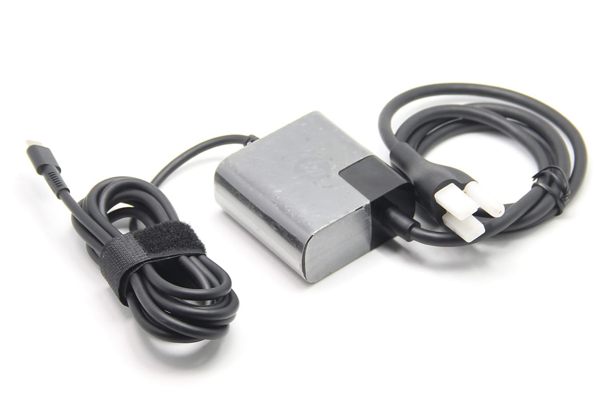 HP多电压输出45瓦便携TYPE-C电源适配器USB-C TPN-LA06 20V 2.25A