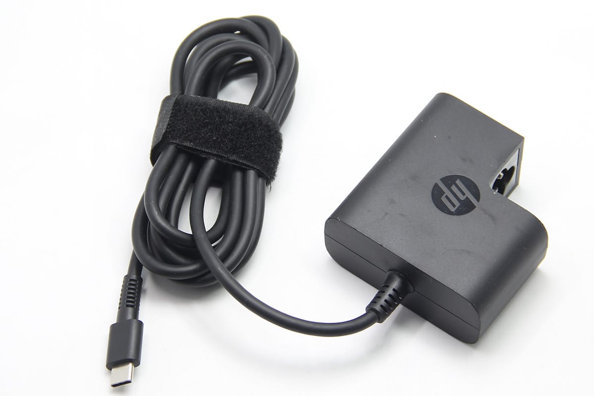 HP多电压输出45瓦便携TYPE-C电源适配器USB-C TPN-LA06 20V 2.25A