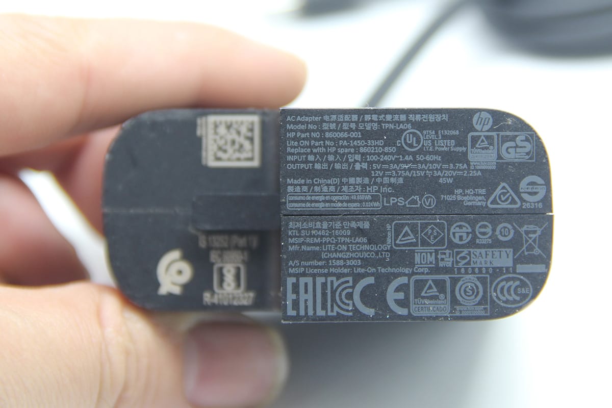 HP多电压输出45瓦便携TYPE-C电源适配器USB-C TPN-LA06 20V 2.25A