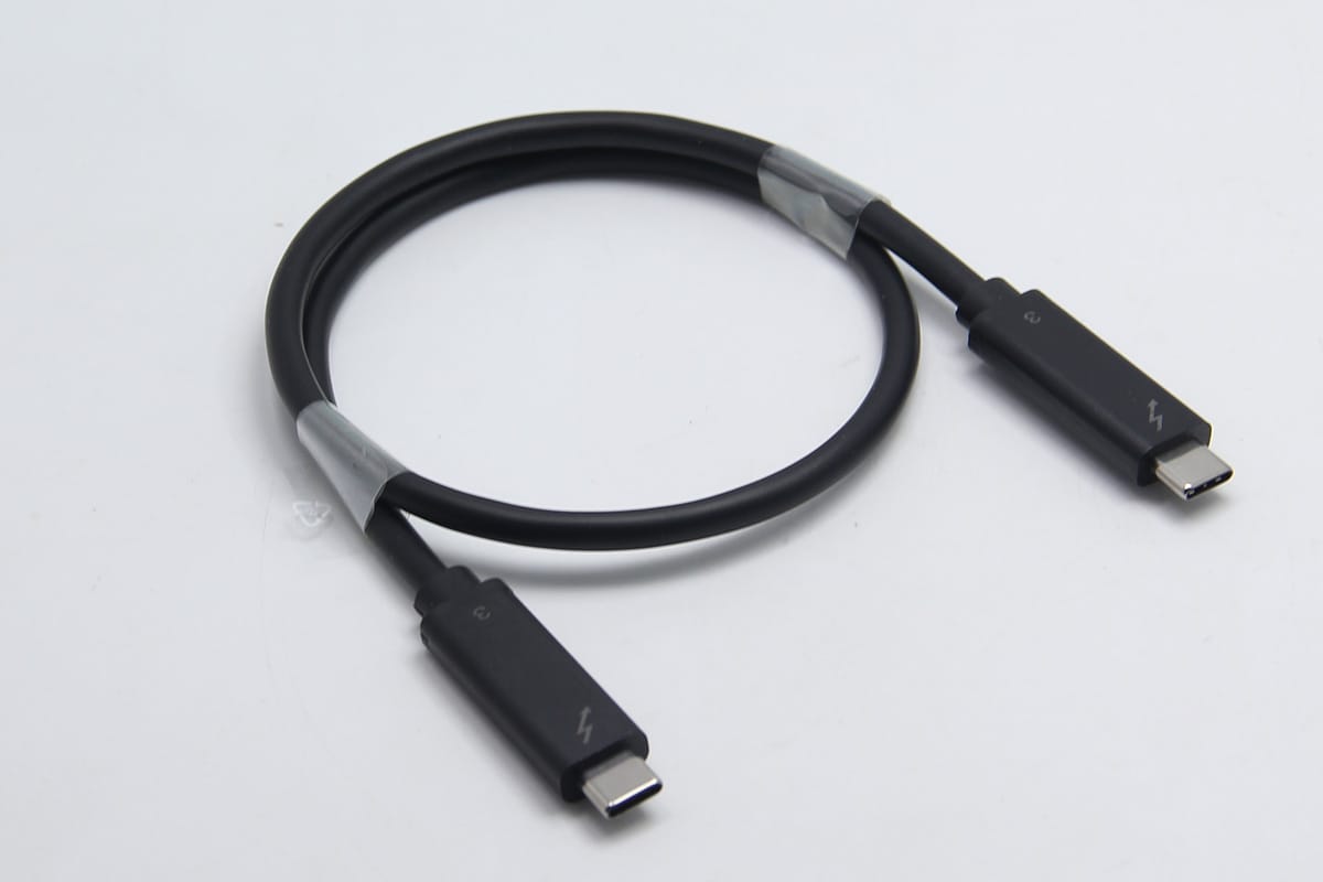 LG Thunderbolt3 40Gbps 5A 100W雷电3数据线5K Type-C SSD硬盘nvme EGPU外置显卡MacBook雷雳3