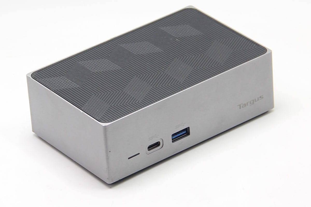 Thunderbolt™ 3 DV4K DOCK220 Docking Station with Power (Space Grey)兼容雷电3和全功能C扩展坞双4k 60hz 60瓦PD供电USBgen2 10G 网卡声卡 Thunderbolt™ 3 DV4K DOCK220 Docking Station with Power (Space Grey)兼容雷电3和全功能C扩展坞双4k 60hz 60瓦PD供电USBgen2 10G 网卡声卡