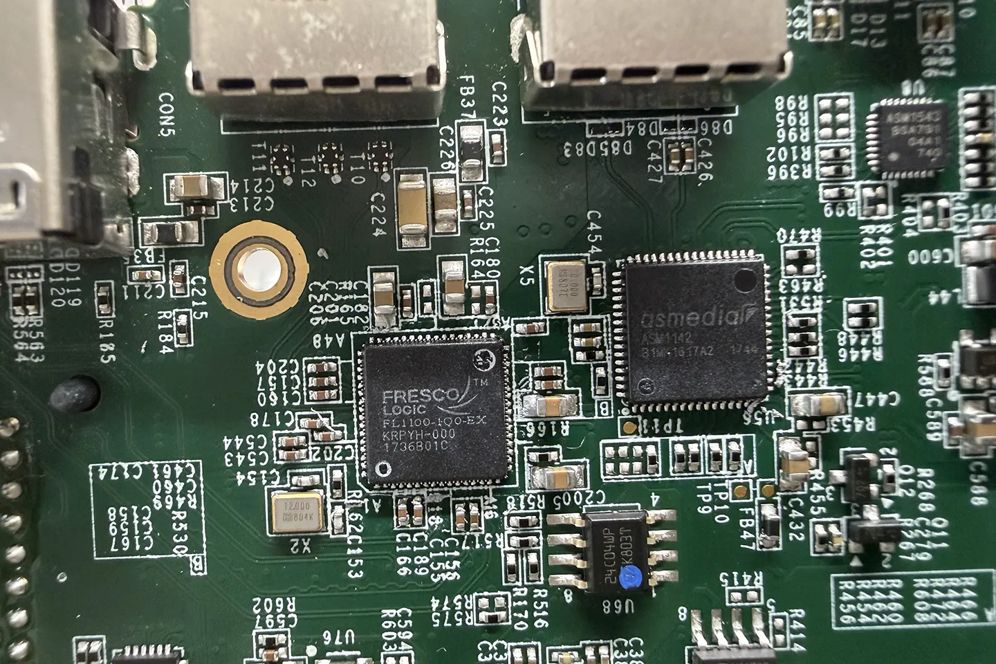 CalDigit TS3 PLUS DOCK / 雷电3扩展坞 拆解视频和主板高清图