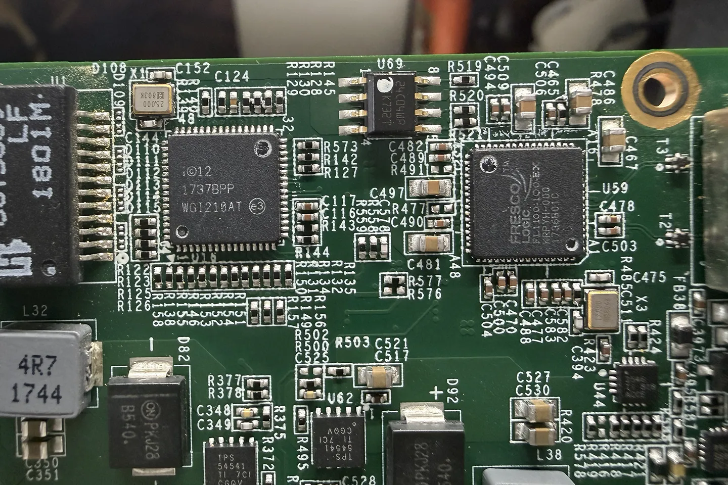 CalDigit TS3 PLUS DOCK / 雷电3扩展坞 拆解视频和主板高清图