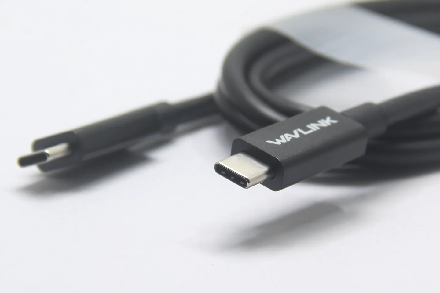 原装1米长 雷电4数据线 50V 5A 240瓦 USB4 Gen3 40G TBT4 数据 显示器视频信号 充电线 扩展坞 雷电设备连接线