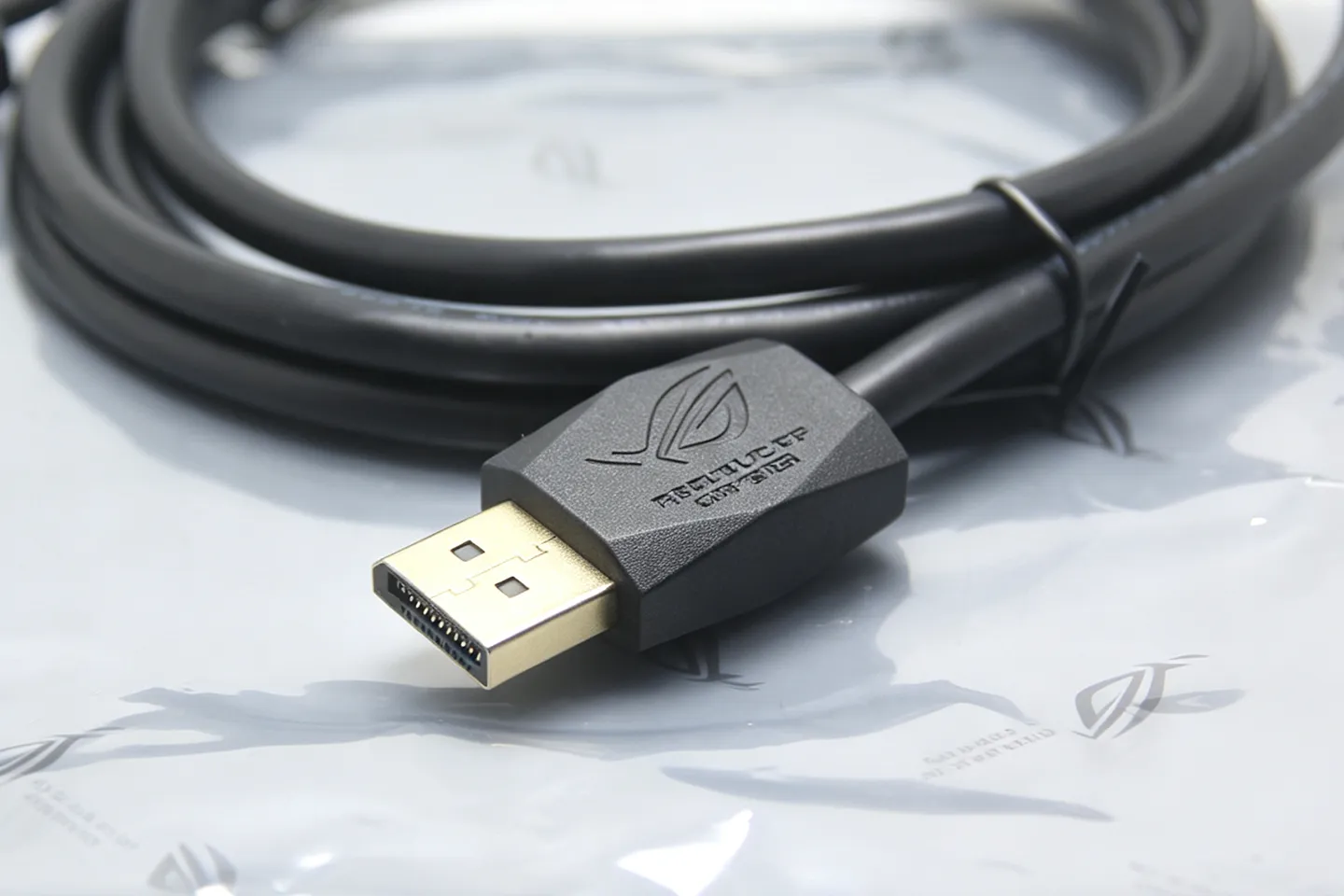 华硕ASUS败家之眼 DP转DP线 ROG电脑显示器信号线DP2.1线 4K/240hz 8K/60hz 高分 高刷线 华硕ASUS败家之眼 DP转DP线 ROG电脑显示器信号线DP2.1线 4K/240hz 8K/60hz 高分 高刷线