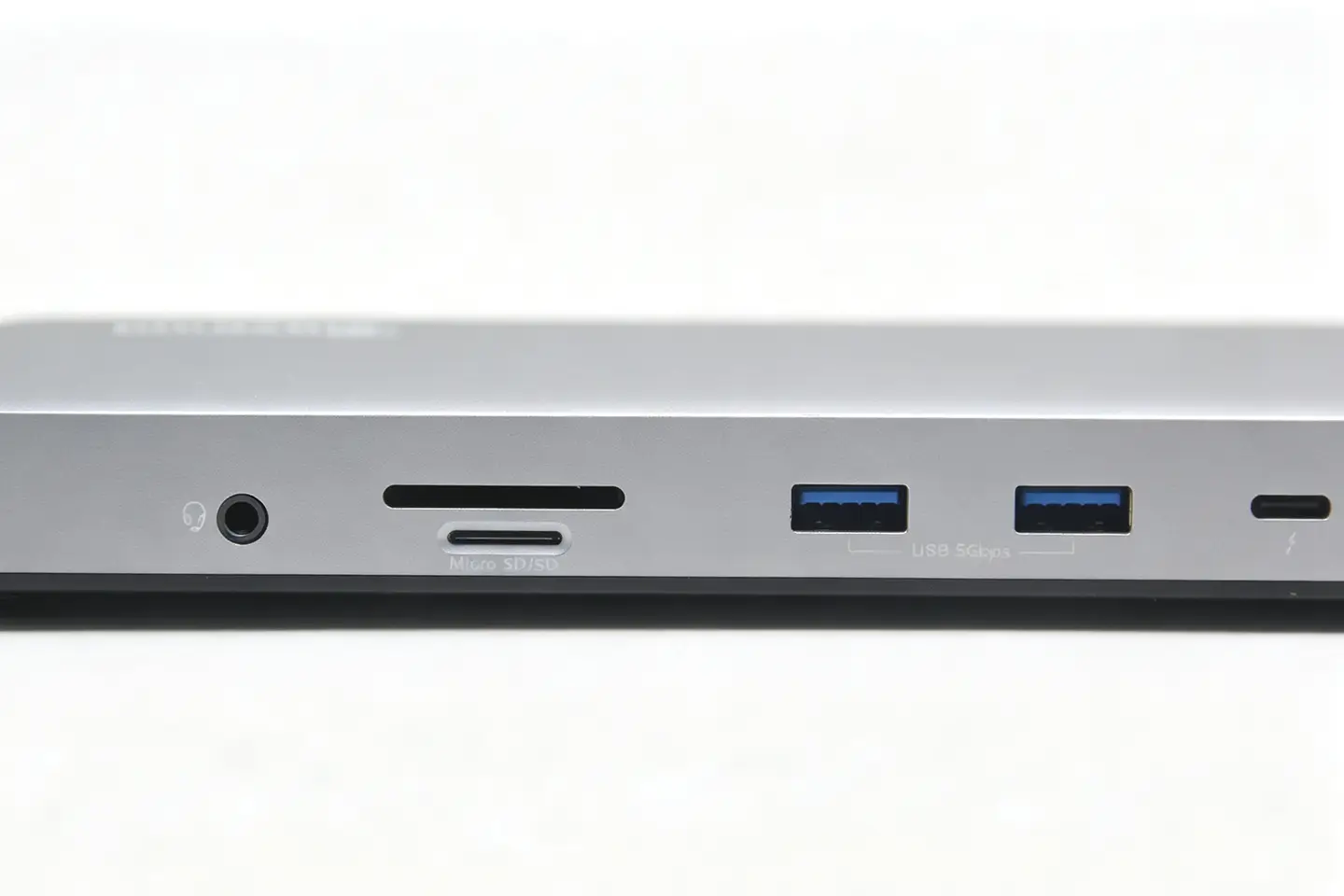 Plugable 雷电4扩展坞TBT-UDM Win/Mac电脑外扩双HDMI2.0 4K60hz or 8K /SD 96瓦PD 多接口Gen2 Plugable 雷电4扩展坞TBT-UDM Win/Mac电脑外扩双HDMI2.0 4K60hz or 8K /SD 96瓦PD 多接口Gen2