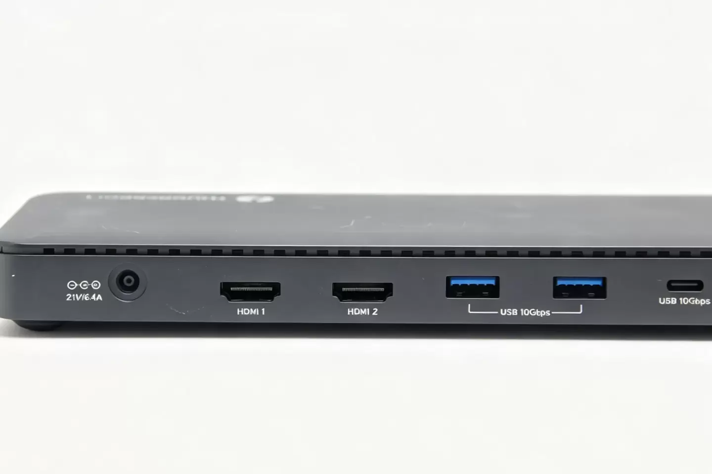 Plugable 雷电4扩展坞TBT4-UD5 苹果笔记本/Thinkpad/XPS等电脑外扩双HDMI2.0 4k 60hz/SD卡 96瓦PD供电 Plugable 雷电4扩展坞TBT4-UD5 苹果笔记本/Thinkpad/XPS等电脑外扩双HDMI2.0 4k 60hz/SD卡 96瓦PD供电