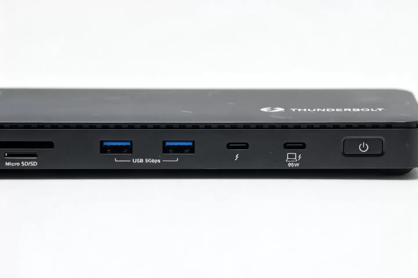 Plugable 雷电4扩展坞TBT4-UD5 苹果笔记本/Thinkpad/XPS等电脑外扩双HDMI2.0 4k 60hz/SD卡 96瓦PD供电 Plugable 雷电4扩展坞TBT4-UD5 苹果笔记本/Thinkpad/XPS等电脑外扩双HDMI2.0 4k 60hz/SD卡 96瓦PD供电