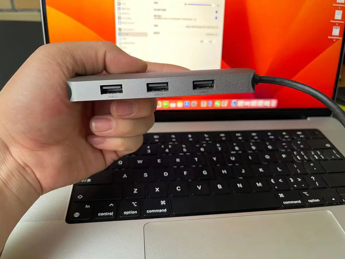 便携式 7合一扩展坞 USB-C转双HDMI/DP/VGA 转接器集线器3个USB2.0接口 兼容win Mac电脑支持 MST转换器